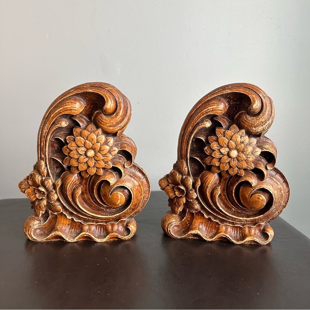 Syroco Wood Vintage Flower Carved Wooded Bookends